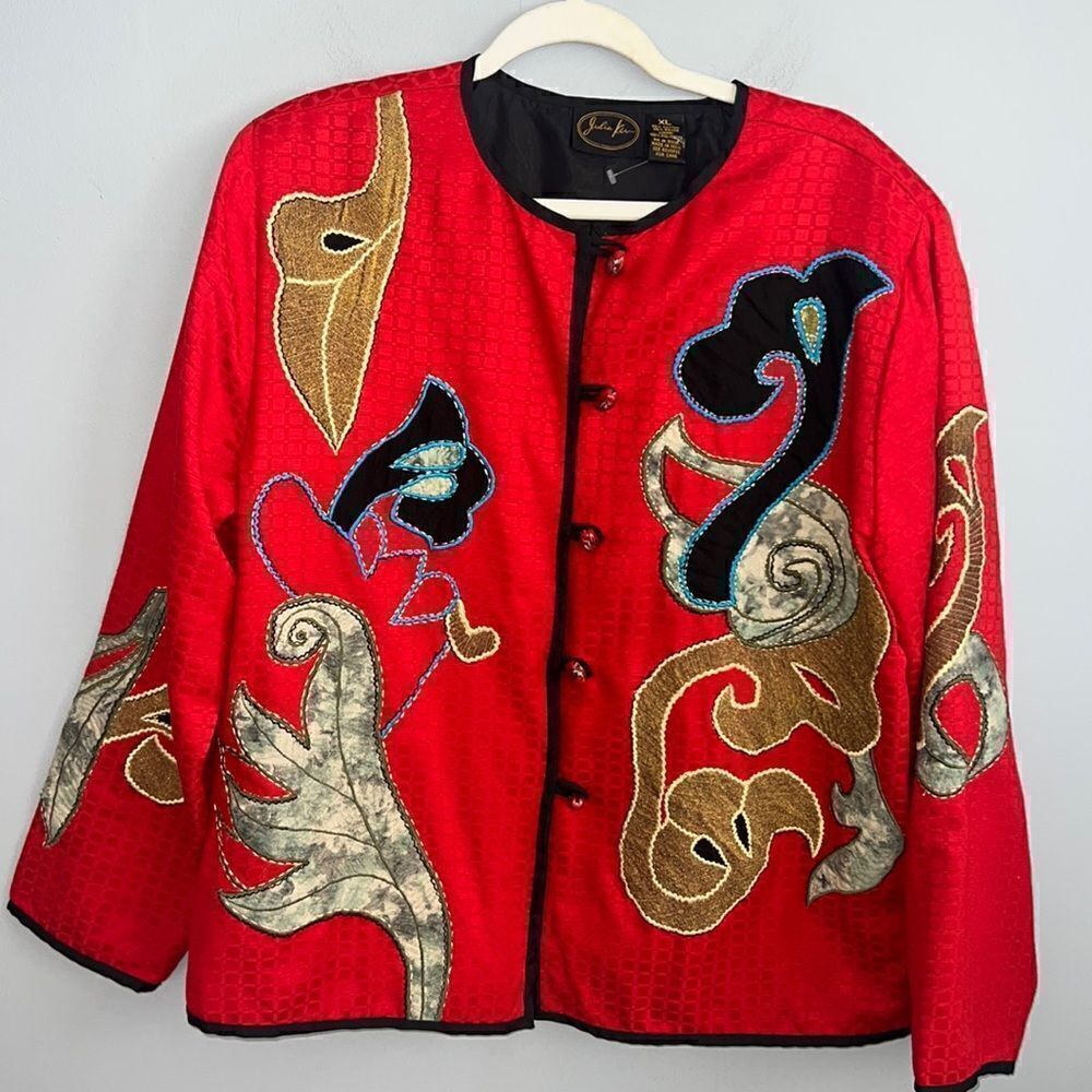 Gorgeous Vintage NEW Women’s XL embroidered blazer with Asian floral theme